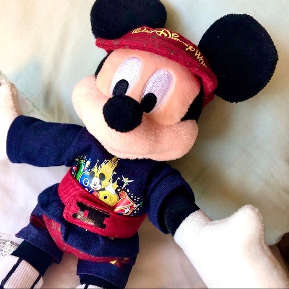 Disney Other - WDW Vacation Mickey Mouse Plush, 2007,  NWT